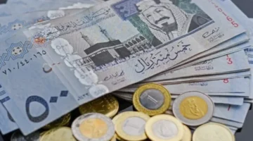 <p><strong>سعر الريال..</strong> تغييرات غير مسبوقة في تعاملات اليوم الجمعة أمام الجنيه في البنوك الرسمية.</p>